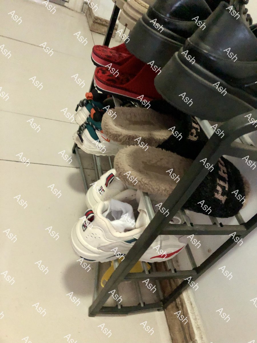 Sh009413's tweet photo. 又是🧦👀#打胶 #扫楼 #扫楼打胶 #射鞋 #袜子 #白袜 #丝袜 #高跟 #凉鞋 #小姐姐 #萌妹 #少妇 #保养 https://t.co/8WF28nUQFS