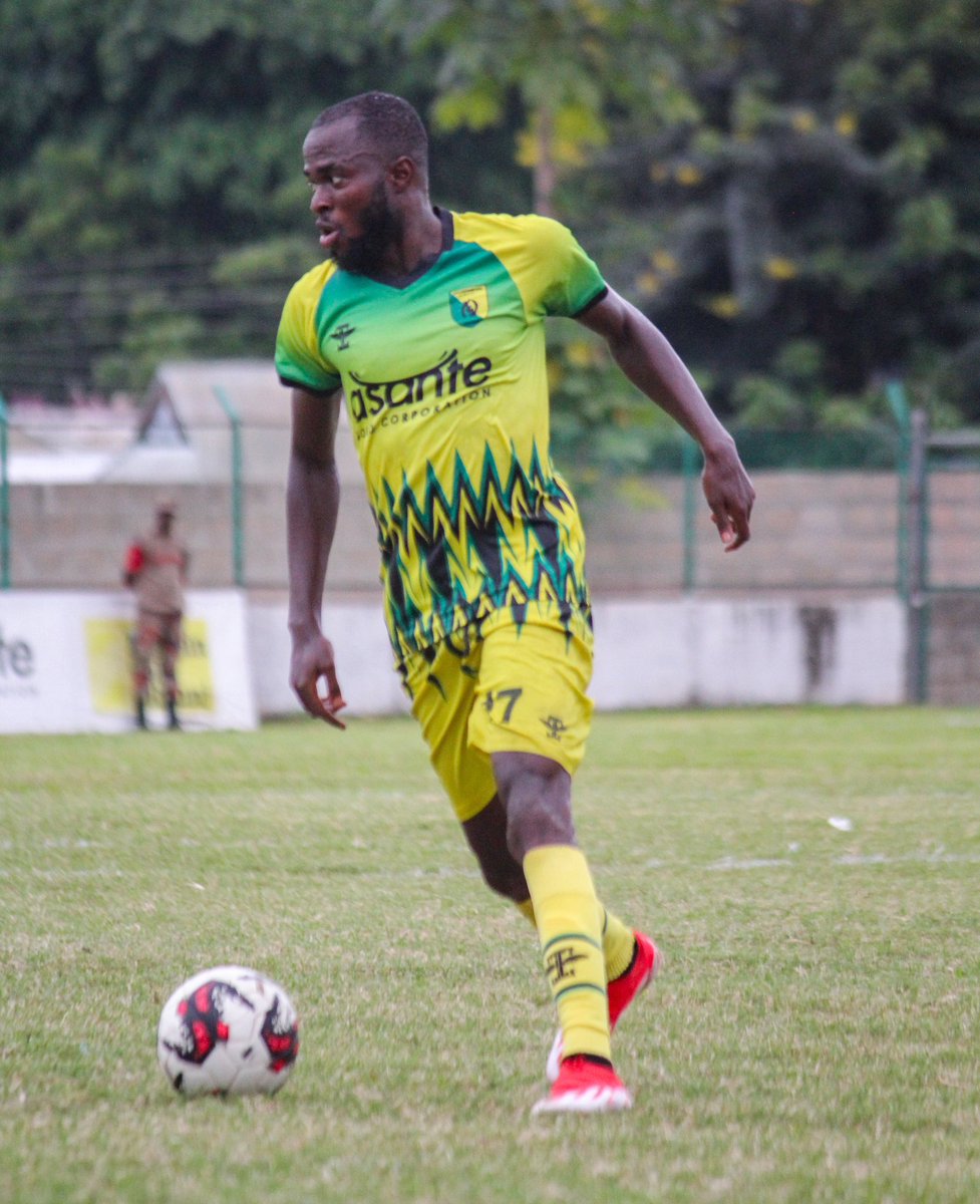 GoldStarsSc's tweet image. #GhanaPremierLeague #Week33

HALF-TIME

Bibiani Goldstars SC 1️⃣-0️⃣ Medeama SC

[1’ Ronald Frimpong]