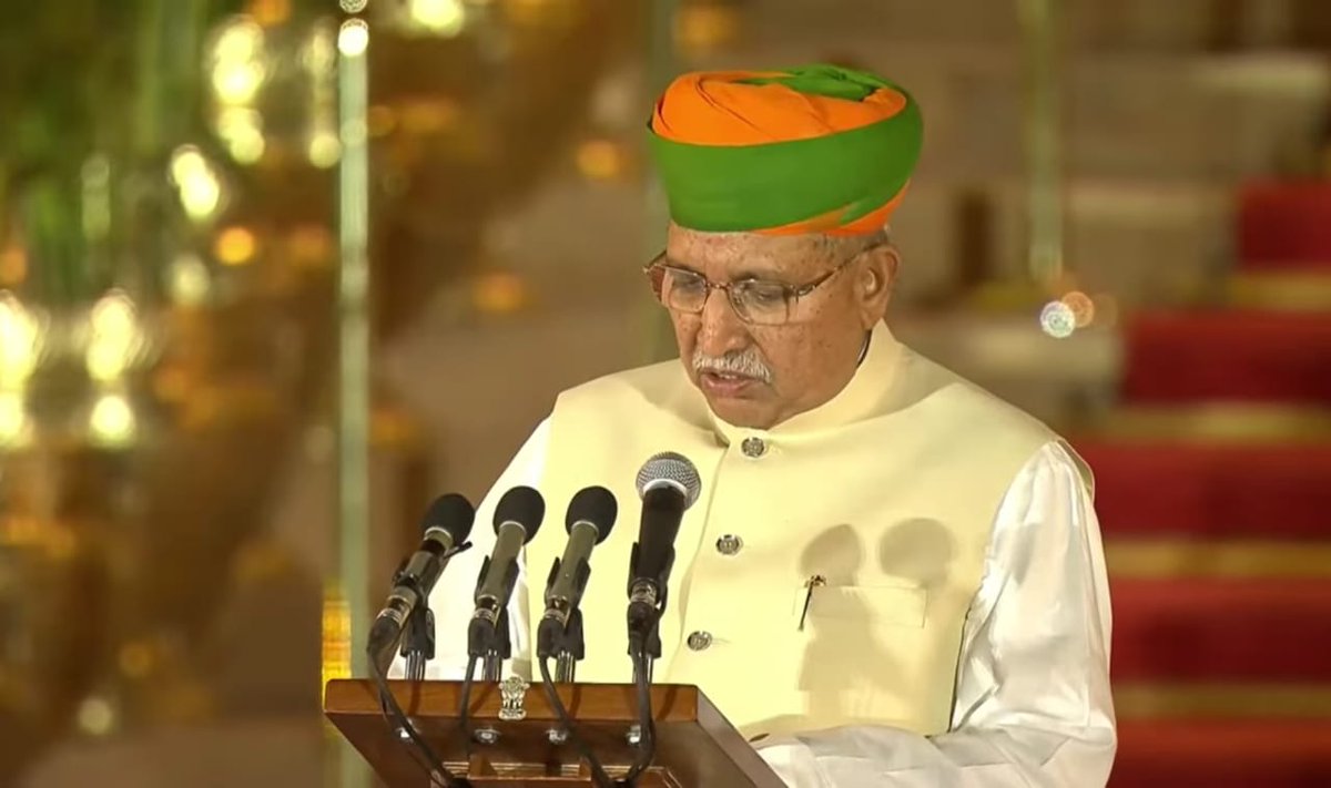 arjunrammeghwal's tweet photo. Thankful to Prime Minister Shri @narendramodi ji for reposing faith in me. Your leadership and continued support is a great source of inspiration. I assure you that I will put my best efforts to serve our people and country.

Jai Hind 🇮🇳 https://t.co/dT8HXl0UZt