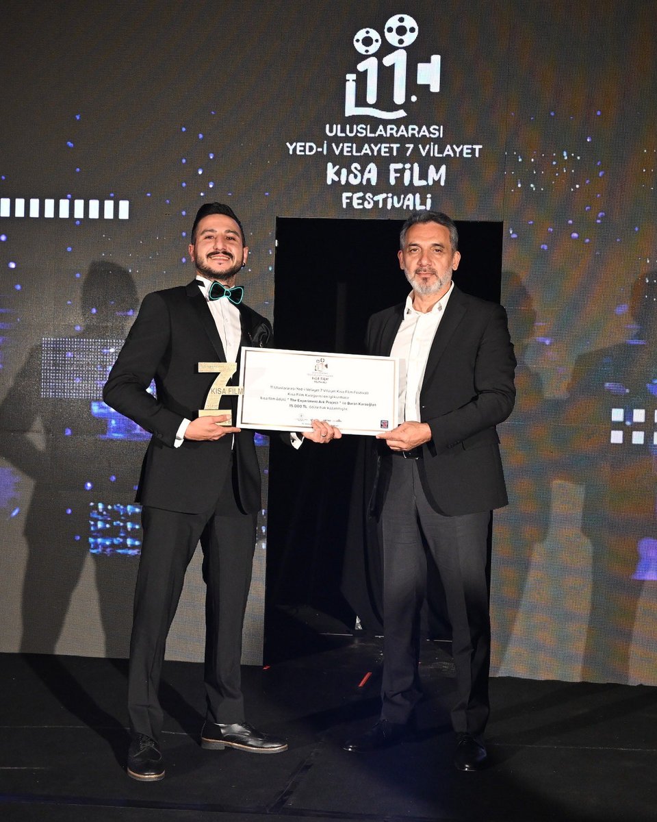 📌📌 Festivalde ödül alan tüm sanatçılarımızı tebrik ediyor, başarıyla gerçekleştirilen organizasyonda emeği geçenlere teşekkürlerimi sunuyorum.