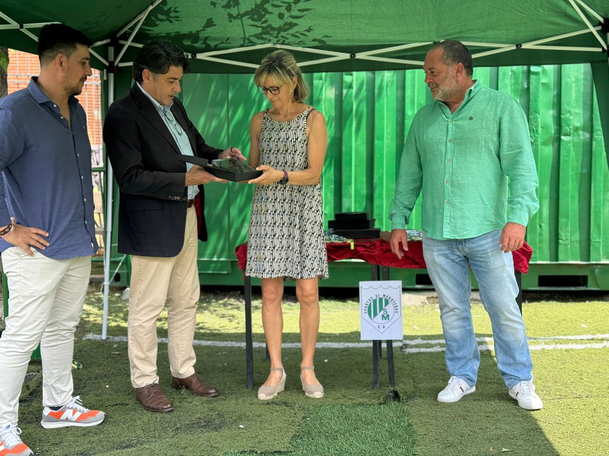 Ana Espadas tweet media