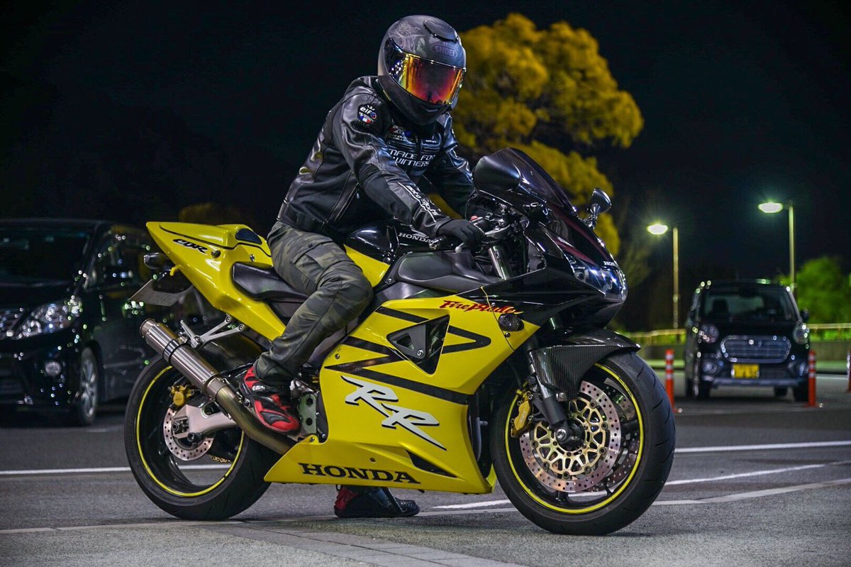 KENROU_28's tweet photo. 固定用

名前:KENROU

出身:名古屋市
愛車遍歴
バイク🏍️【CBR400R/CBR954RR】
車🚗【FITRS/civc type R(fk8)】

NOW🚗
 FIT RS (e:HEV)
旅好きです。各地に出没します。
最近は九州 https://t.co/H3v23z4jOF