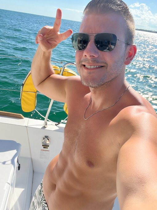 Make it a good day Twitter fam! https://t.co/GBMyLEsusk<a href="/tag/muscle"class="tags"><span>#muscle</span></a><a href="/tag/porn"class="tags"><span>#porn</span></a><a href="/tag/solomale"class="tags"><span>#solomale</span></a><a href="/tag/onlyfans"class="tags"><span>#onlyfans</span></a>