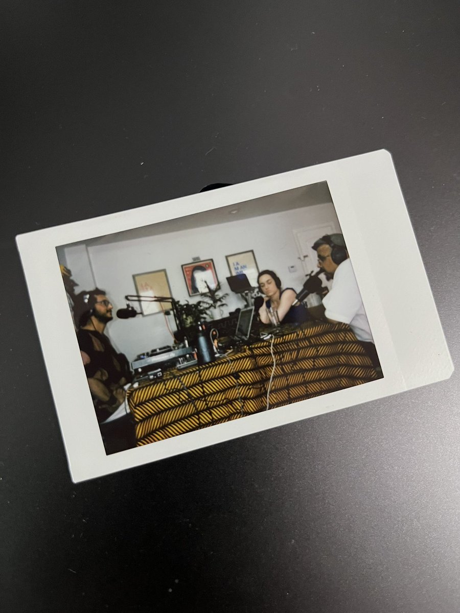 About Yesterday/Sobre Ayer 📻💜🎶

Happy @lhradionyc launch weekend gente nuestra! We are so happy to have this new branch of our organizational media programming finally off the ground! 

From Queens, with Love 💌