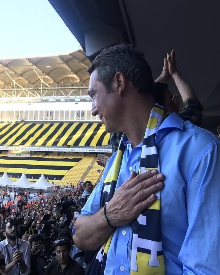 bpthaber's tweet photo. #SONDAKİKA | Ali Koç, yeniden Fenerbahçe başkanı seçildi. https://t.co/ow9cohMWzD