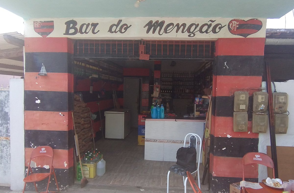abibehabib's tweet photo. bar do meu Tio Chiquito, o Bar do MENGÃO, aqui em Itaboraí rua Izaura Pantoja (antiga 42), pegando a rua da faculdade e subindo chega rapidinho

melhor tio que poderia ter, me ensinou mto de Flamengo, brotem pra dar uma moral https://t.co/Rj1WslFUD7