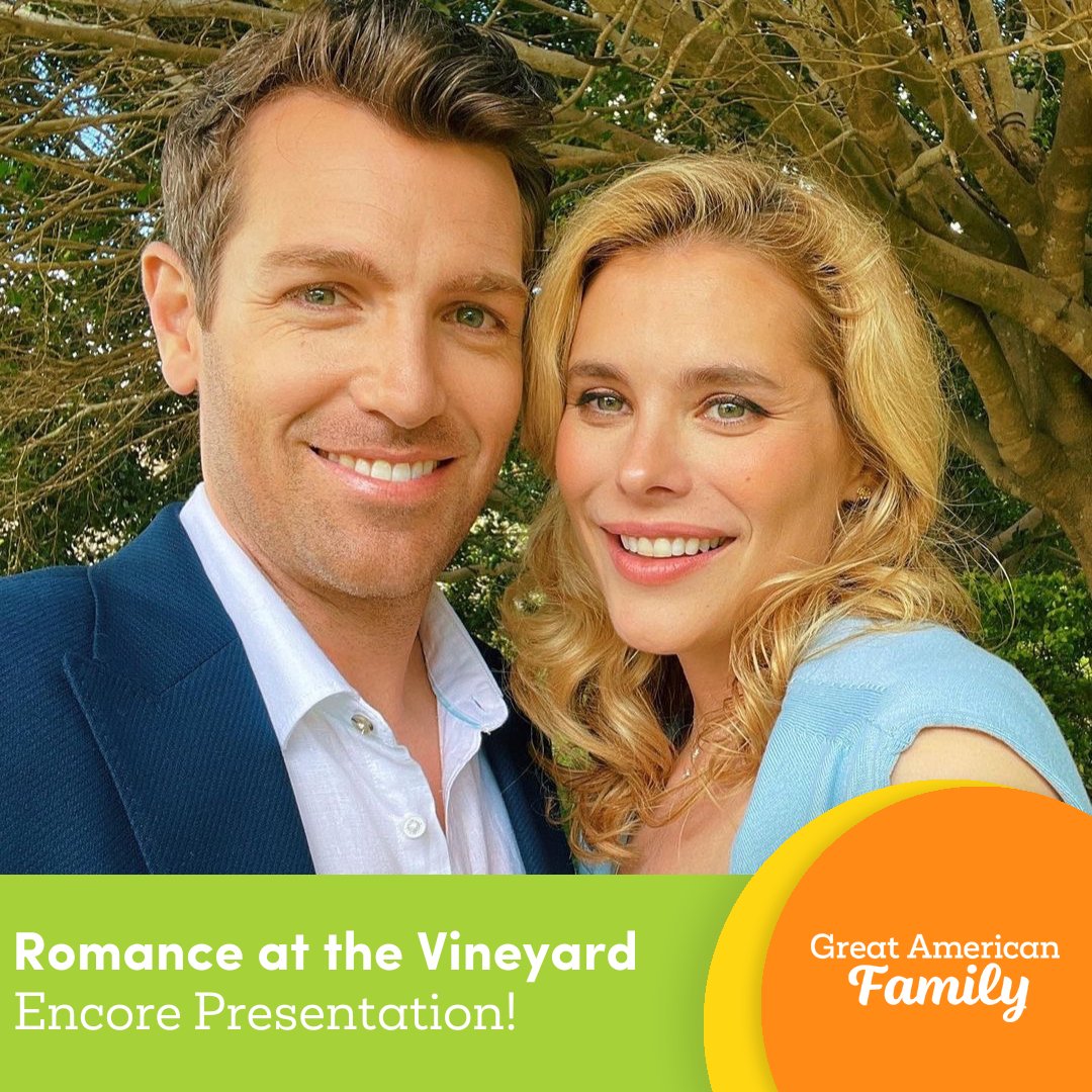 GAfamilyTV's tweet photo. 🎬😎 We've got your #GreatAmericanFamily movie favorites WEEKDAYS at 8/7c & 10/9c! Tune in Monday at 8/7c for an Encore Presentation of #RomanceAtTheVineyard starring @SusieAbromeit & #TimRoss! #WelcomeHome https://t.co/4oAdJyzSA6