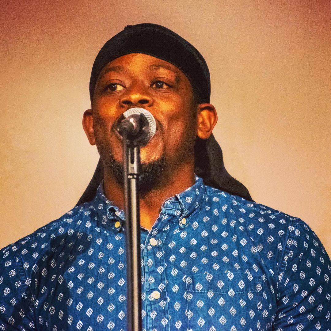 rtbspokenword's tweet photo. This was last June's event at Curzon Cinema Clevedon 🙌

BOTH @robertauton and @RovingRoshi  are back there THIS Friday alongside Edward Tripp, @rainaaagreifer  and Jaidah.

It's set to be another awesome evening of poetry in Clevedon: https://t.co/pHeNo5VRN5 https://t.co/JM5kMplzvE