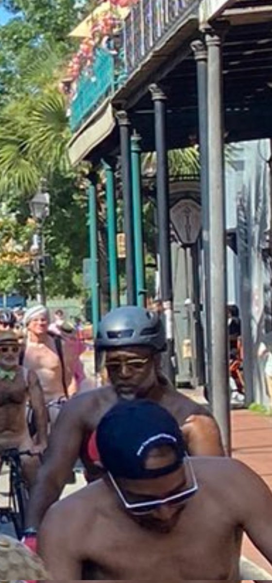 NickDuggal's tweet photo. @TheRHancock19 Whats a helmet going to do falling naked https://t.co/4ANaipN0ke