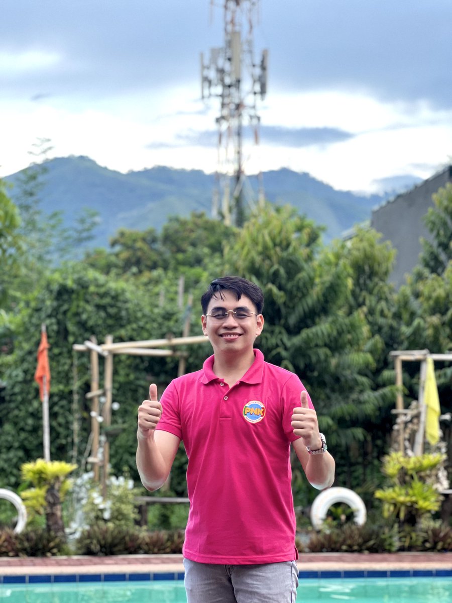 PogingPangulo's tweet photo. You're the best Dako ng Ocampo, thank you so much sa mga di malilimutang karanasan.
Sa mga iba't ibang aral na tunay kong dadalhin kailanman🥺
#Ocamporce🫶
#PagsambaNgKabataan #PNK
#34thAnniversar https://t.co/8NZJZMBlaA