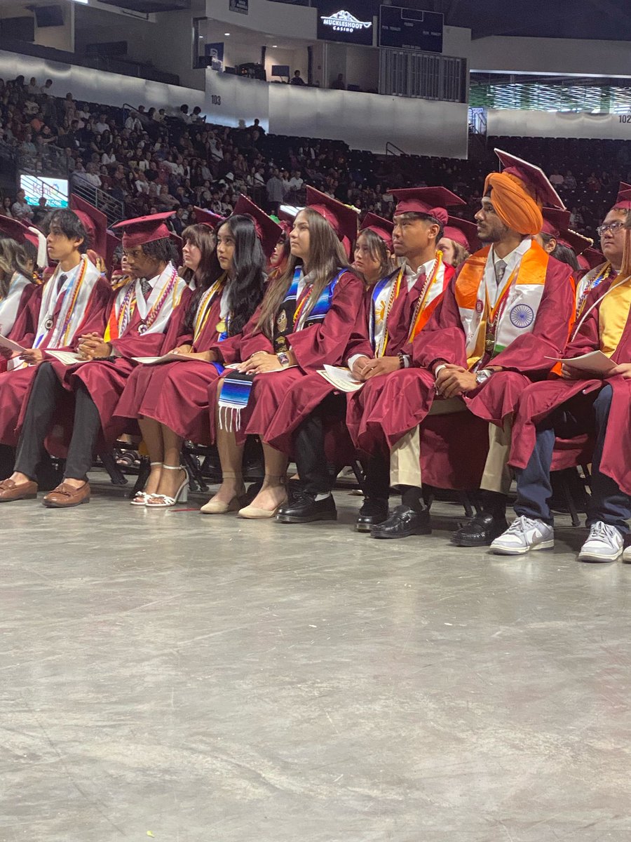 FWPS210's tweet photo. Congratulations, TJHS graduates! Off to new adventures and bright
futures. 🌟@TJHSRaiders #Classof2024 #RaiderGrad https://t.co/bDYPr7nYQ5
