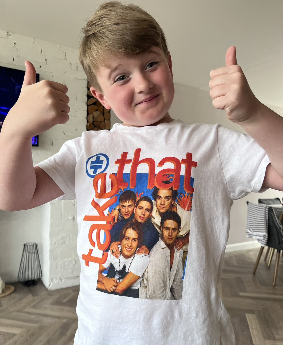 craftymua's tweet photo. Flynny is ready to @takethat and party for the very first time! 

@GaryBarlow he’s hoping for a wave from the West stand! 

#thislifeontour #takethat https://t.co/tnyP7DAbay