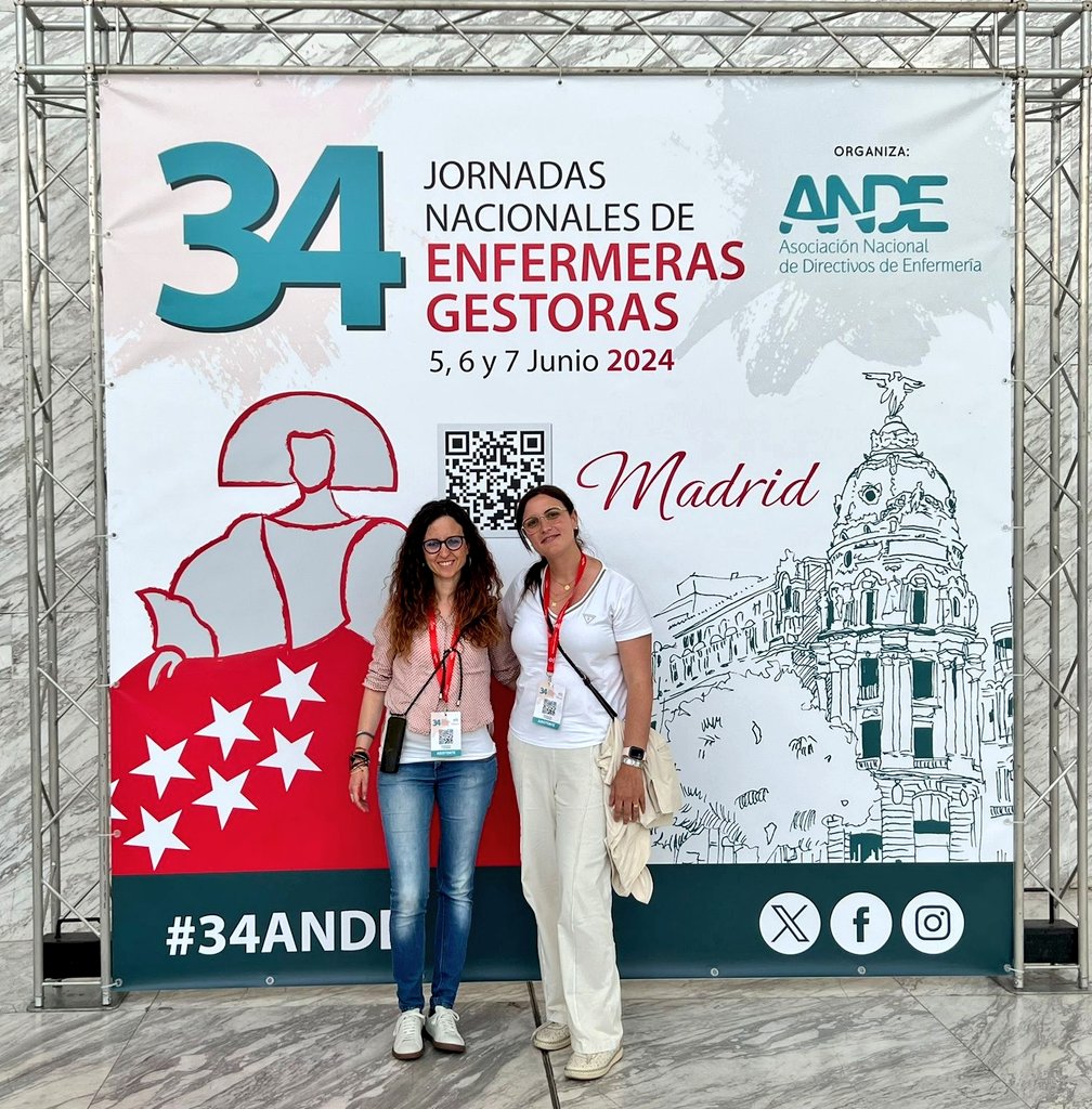 Inf_ICEMEQ's tweet photo. Les nostres companyes @Lauretttaaa i @nuria_cahe juntament amb la nostra Cap d'Infermeria van presentar els seus treballs a les Jornades Nacionals d'Infermeres Gestores. Moltes felicitats per difondre la vostra gran feina diària 👏👏👏 https://t.co/MGB0nqUFyJ