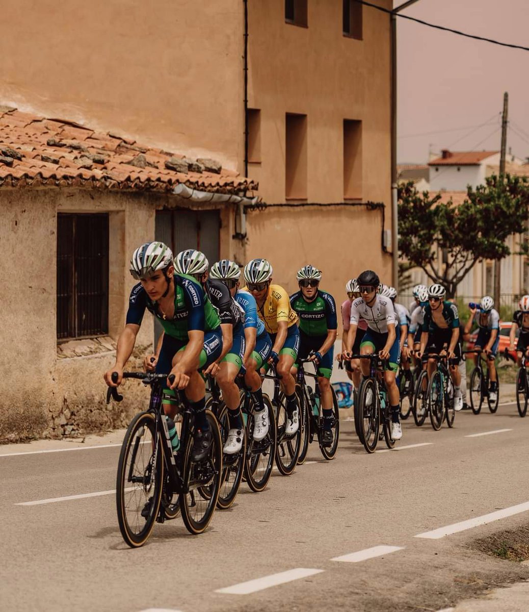 joseaureliobarb's tweet photo. Vuelta Castellón sub 23 
2 etapas
1 Montaña
1 Joven
1 Regularidad
1 Regional 
1 Provincial 
1 Equipos
1 General 
💚💙🔥🔥🔥🥇🏆🚴‍♂️🚴‍♂️🚴‍♂️🚴‍♂️👏👏👏💪💪💪✌️ https://t.co/Tsoh6g9ydy