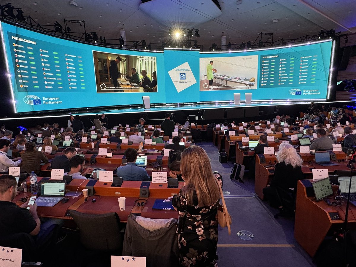 1,000 journalists from 90 countries are in the #EU2024 election results center tonight for the world's second-biggest election.