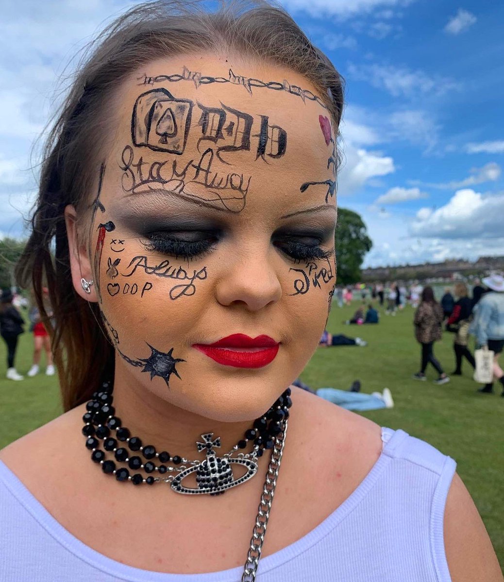 zoeeglenmakeup's tweet photo. fortnight🖤🩶🤍🪶 (yes i painted all of those tattoos on my face backwards in the mirror lol) #theerastour #tstheerastour #tstheerastouredinburgh #taylorswift @taylornation13 @taylorswift13 https://t.co/ZGowJCsWcH