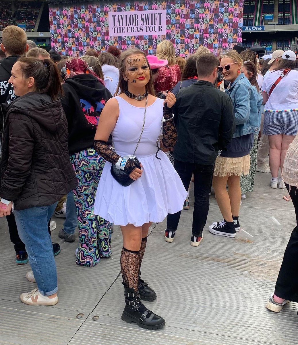 zoeeglenmakeup's tweet photo. fortnight🖤🩶🤍🪶 (yes i painted all of those tattoos on my face backwards in the mirror lol) #theerastour #tstheerastour #tstheerastouredinburgh #taylorswift @taylornation13 @taylorswift13 https://t.co/ZGowJCsWcH