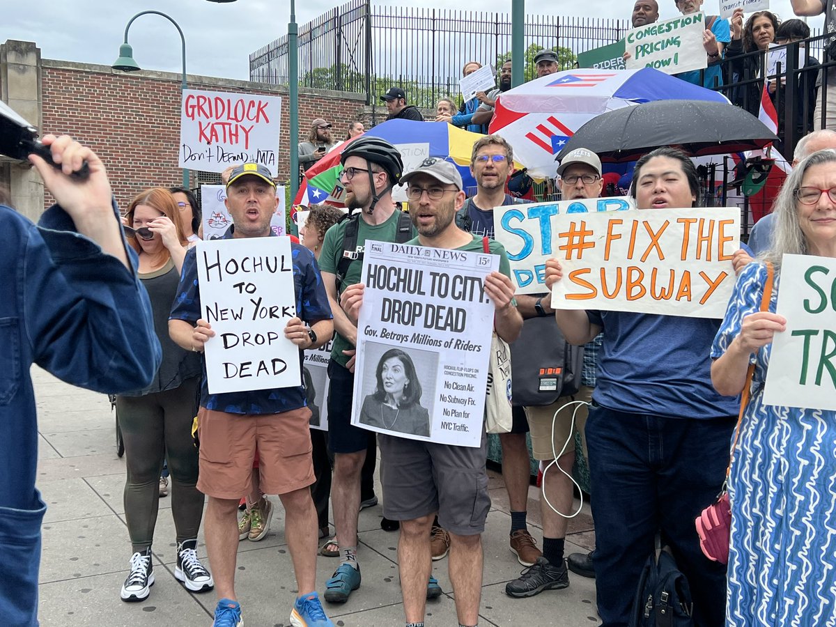 Streetfilms (Now 1,111+ films!) (@streetfilms) on Twitter photo Massive crowd at Broadway Junction! Take heed <a href="/GovKathyHochul/">Governor Kathy Hochul</a> <a href="/RepJeffries/">Hakeem Jeffries</a> <a href="/SenSchumer/">Chuck Schumer</a> the people are very angry!! Story up in few hours on <a href="/Streetfilms/">Streetfilms (Now 1,116+ films!)</a>
<a href="/OpenPlans/">Open Plans</a> <a href="/TransAlt/">Transportation Alternatives</a> <a href="/StreetsblogNYC/">Streetsblog New York</a> @TransitCenter <a href="/RidersAlliance/">š Riders Alliance</a> Massive crowd at Broadway Junction! Take heed <a href="/GovKathyHochul/">Governor Kathy Hochul</a> <a href="/RepJeffries/">Hakeem Jeffries</a> <a href="/SenSchumer/">Chuck Schumer</a> the people are very angry!! Story up in few hours on <a href="/Streetfilms/">Streetfilms (Now 1,116+ films!)</a>
<a href="/OpenPlans/">Open Plans</a> <a href="/TransAlt/">Transportation Alternatives</a> <a href="/StreetsblogNYC/">Streetsblog New York</a> @TransitCenter <a href="/RidersAlliance/">š Riders Alliance</a>