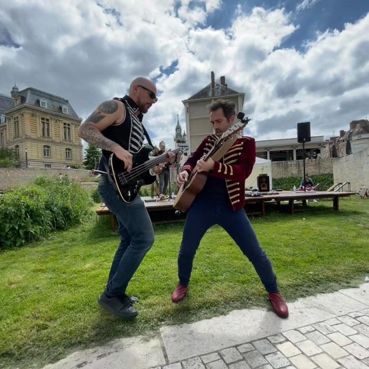 arthedone's tweet photo. Super moment à Évreux hier pour l'évènement "Envie de bouger le samedi".

Merci @VilleEvreux 

📸 Marco Basse #EDBS https://t.co/qIRlRJDcTY