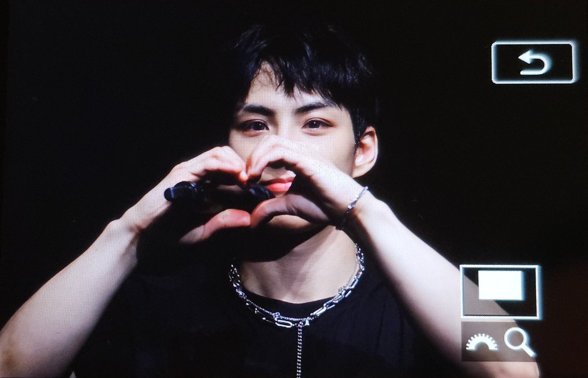 ipple0826's tweet photo. 240609 TAN FANCON
하트🫶🏻
#서성혁 #성혁 #TAN #티에이엔 https://t.co/4N4D1rZIxk