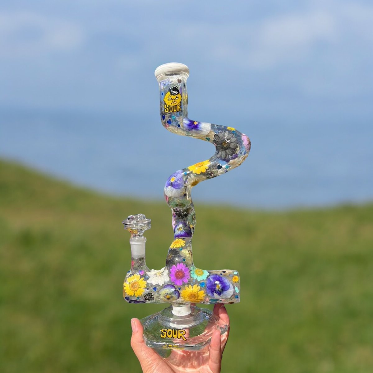 Moonray Resin tweet media