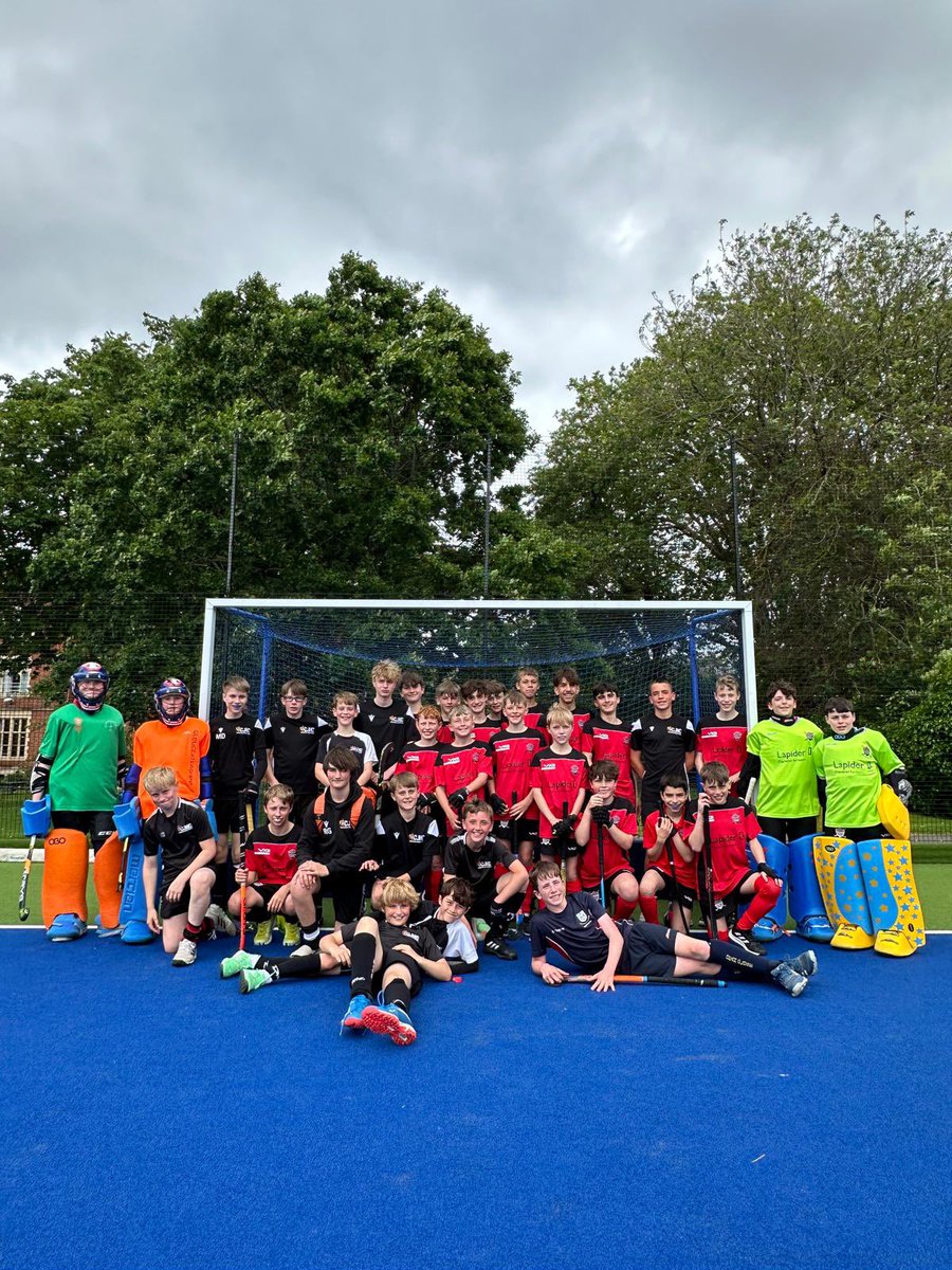 CheltenhamJHC's tweet photo. Thank you @SWYHA1 for some great hockey today. Great to play the boys and girls. Good luck in Nottingham! https://t.co/g8o02RSYNr