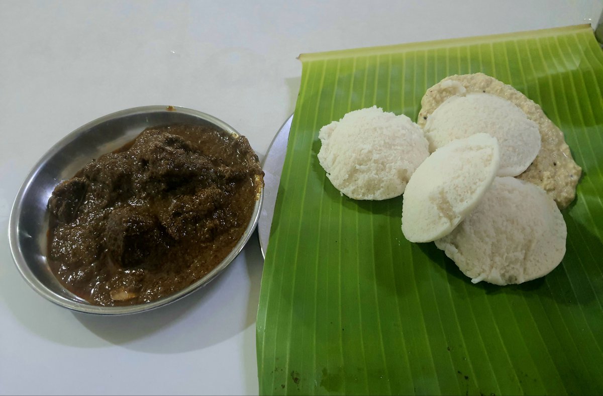 vaishakpr's tweet photo. Teaming up Idli with Mutton may sound weird but tastes luscious.

Landing up late night in Palakkad with an empty stomach gives anyone a chance to devour this delicacy and experience home like hospitality from Shankarettan and crew.

📍Sree Vijayalakshmi Vilas, Palakkad. https://t.co/QgZwQrffue
