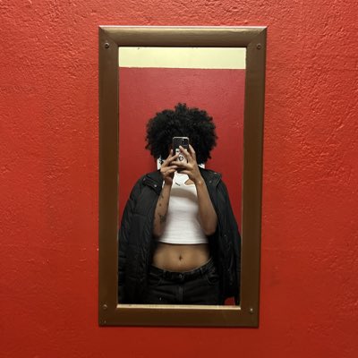 justcarla__'s tweet photo. #NewProfilePic https://t.co/bbhZs1T4Nx