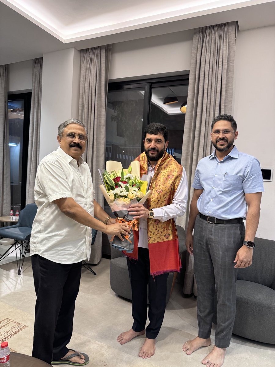 cIndraneel's tweet photo. राज्यमंत्री पदावर नेमणूक झाल्याबद्दल मनःपुर्वक अभिनंदन ⁦@mohol_murlidhar⁩ ! https://t.co/UG4PIfO4nL