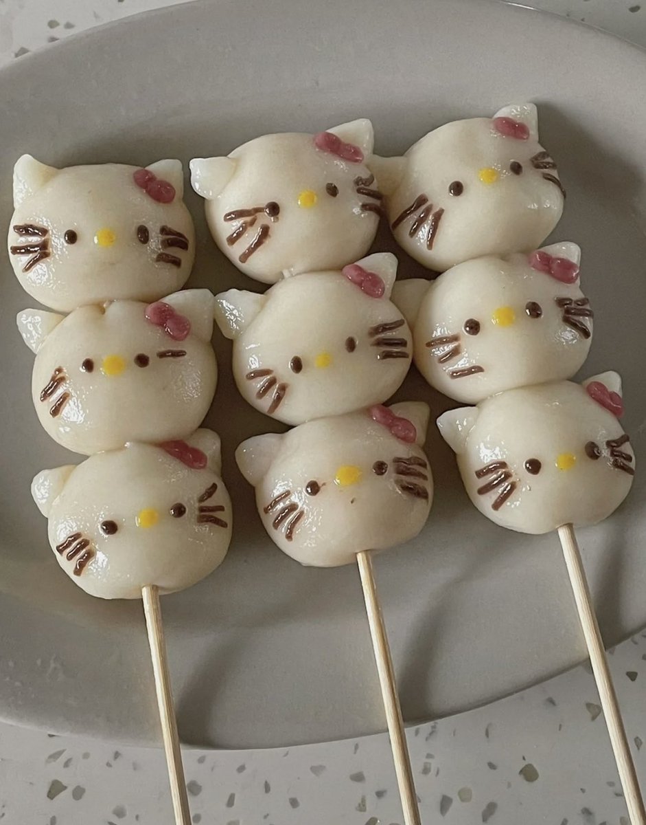 Hello Kitty dango