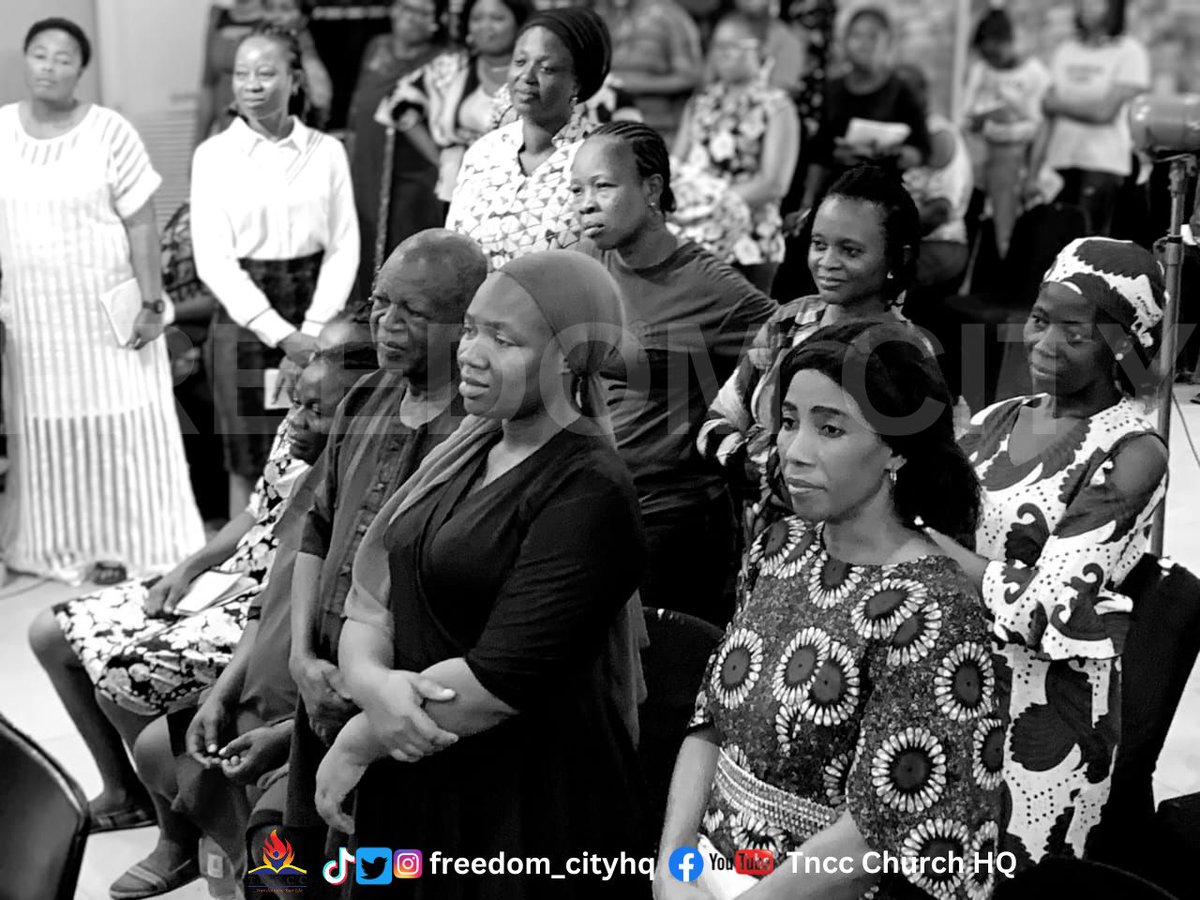 Freedom_cityHQ's tweet photo. We were blessed by the Prophetic Declarations and Ministration of DR OLUMIDE EMMANUEL on Thursday. It was indeed is an unforgettable experience.
We are thrilled to have you, Sir.
Thank you for honouring us with your presence.
Kingdom Blessings Ahead!
#tnccc
#KingdomWealth https://t.co/IKWJsPpzRM