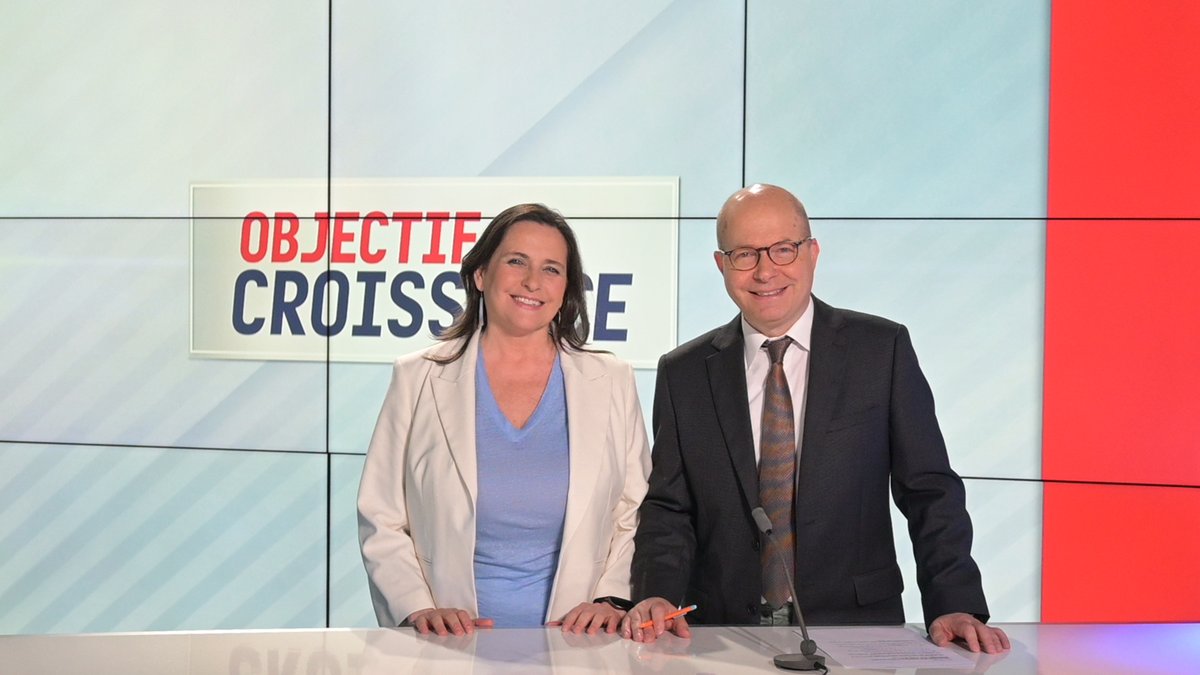 sciencegraphiks's tweet photo. Merci à Vincent Touraine, Lucas Landreau, Carla Saint-Martin et Alice ERNULT, pour l’accueil et l’encadrement professionnel sur le plateau de @bfmbusiness TV: Ojectif croissance. Une belle expérience et l’opportunité de présenter @sciencegraphiks (Scientific Infographics). https://t.co/ZWDsOsY25F