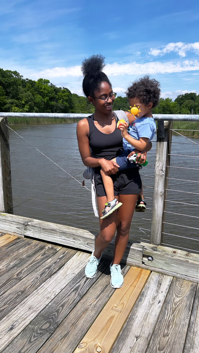 jewelnuru's tweet photo. I SUBMITTED MY THESIS! 🙌🏾
We celebrated by going on a hike! 🧵
#phdchat #blackinneuro 🧠 https://t.co/tTWzc4akzi
