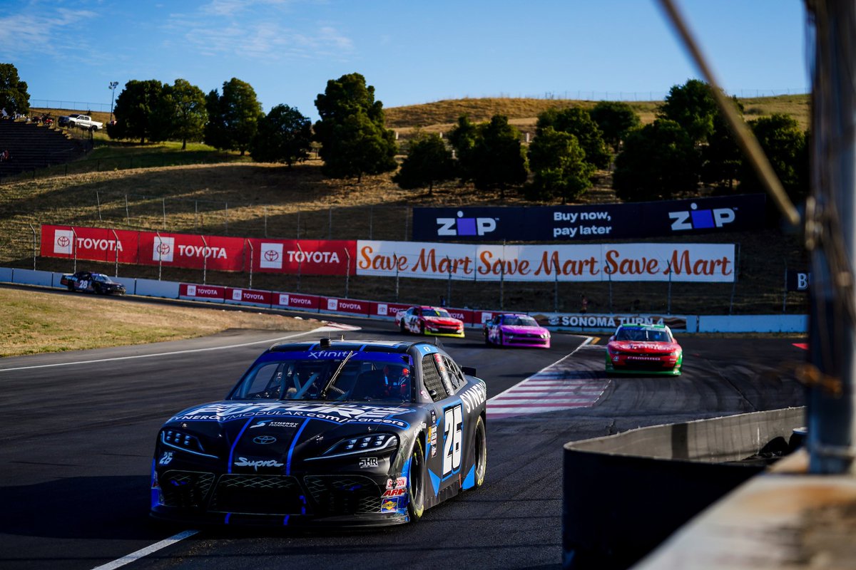 Ed Jones tweet media