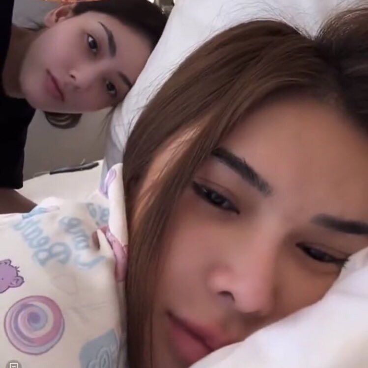 Nuchsiszaa's tweet photo. อยากมีเพื่อนสนิทแบบมีนเบ้บบบ 🤏🏽🤏🏽

#มีนเบ้บ https://t.co/hPohW9fHXq