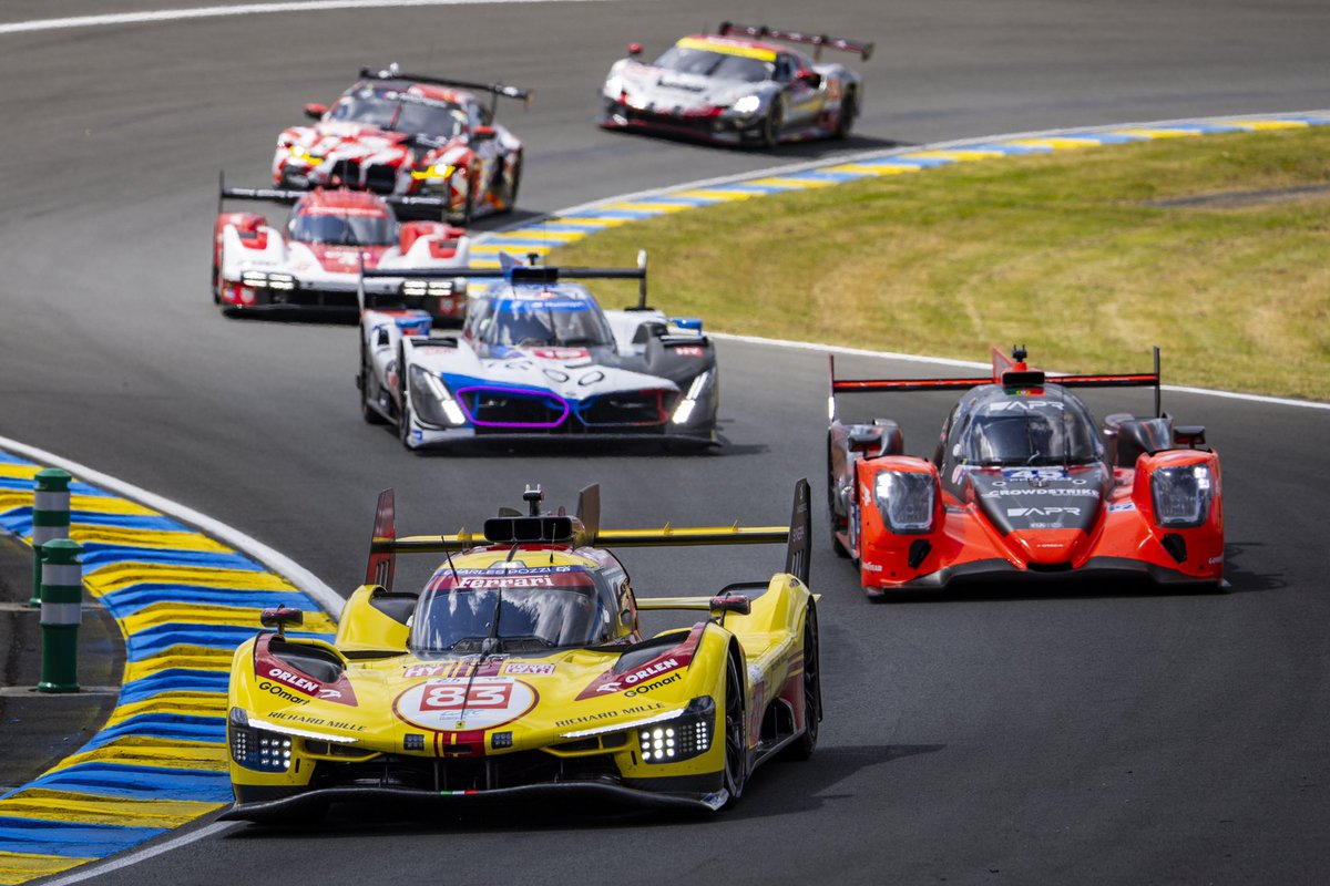 FIAWEC's tweet photo. Simply magnifique. ❤️ 

#WEC #LeMans24 https://t.co/PwzbsxOr7p