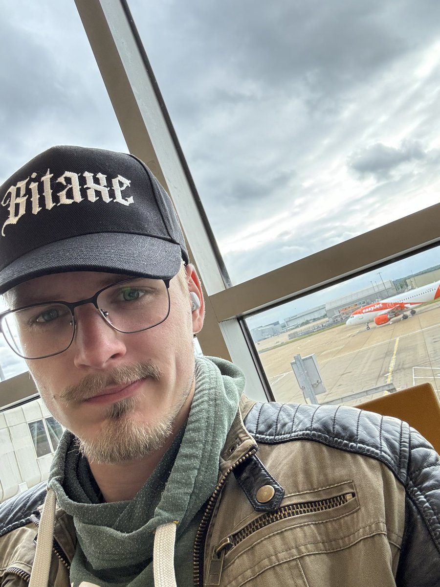 WantClue tweet media