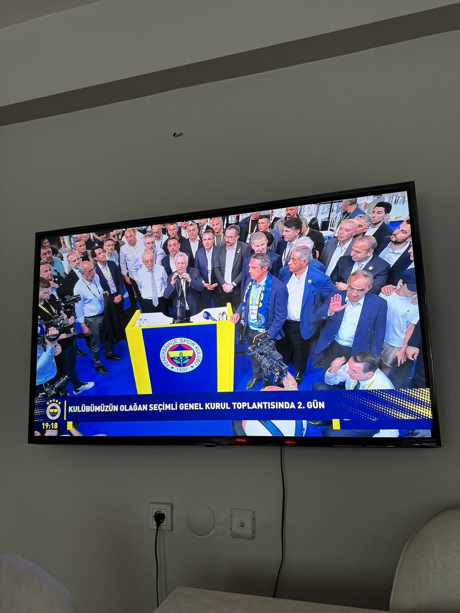 egoksu18's tweet photo. kazanan kim baba dedi   KAZANAN FENERBAHCE  DEDİM.  #AzizBaşkan   #AzizYıldırım  #Fenerbahcehalkıntakımıdır https://t.co/fX9s52PQi9