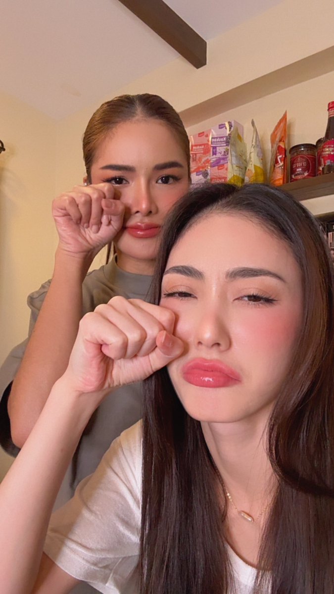 meenaxrina's tweet photo. Cry มั้ยเบบี้? #มีนเบ้บ https://t.co/rbw4d3f9Yl
