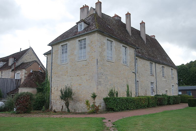 MonumentumFr's tweet photo. Château des Evêques d'Auxerre à #Varzy (#Nièvre) Construction XVIe siècle. Façades et toitures : inscription par arrêté du 20 décembre 1946.
Suite 👉 https://t.co/nPpAK9ieAf
#Patrimoine #MonumentHistorique https://t.co/v9Z5lgNNTi