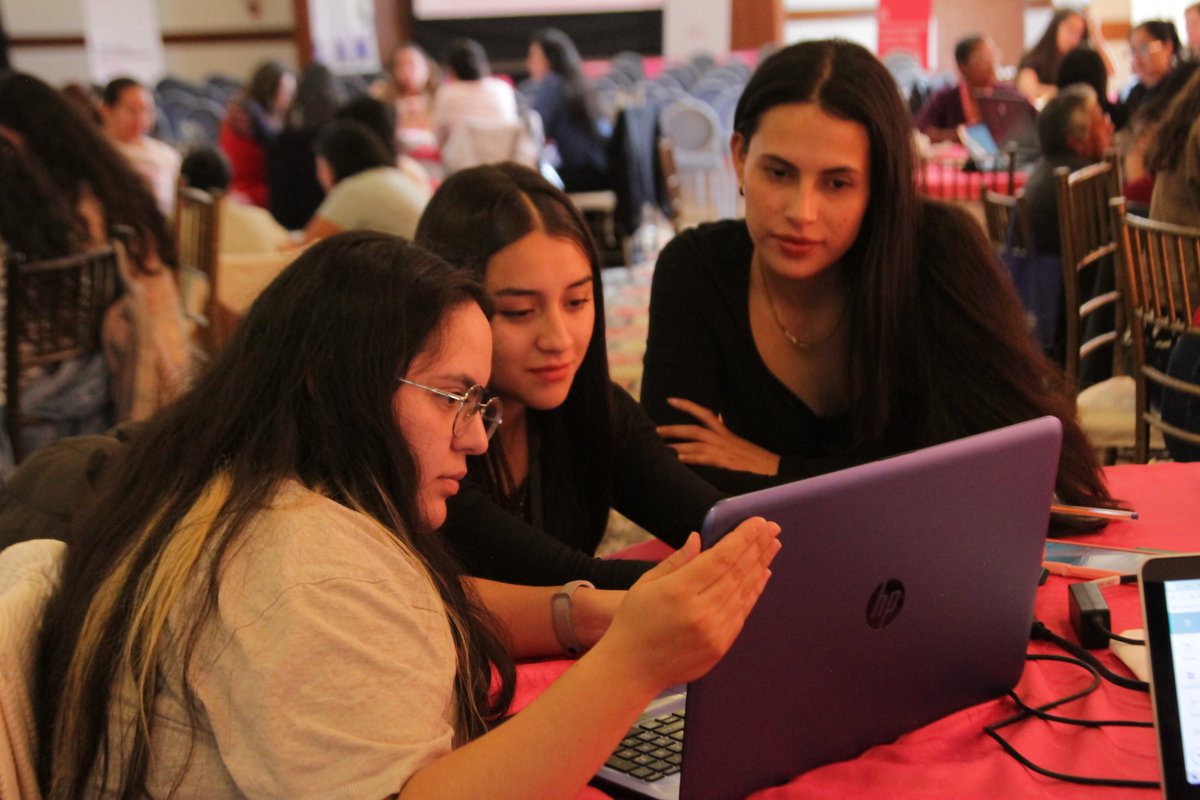 TSWWomenEcuador's tweet photo. 🌟 ¡Último día del @StartupWeekend #WomenEcuador de @Techstars impulsado por @WeXchange y @el_BID! 

Hoy nuestras emprendedoras presentarán sus proyectos finales
¡Estamos ansiosos por ver los resultados!💡👩‍💻
#TechstarsEC #WeXchange #MujeresSTEM #TSWWEcuador #TSWWomenEC  #BIDLab https://t.co/Ln0AnMjyFC