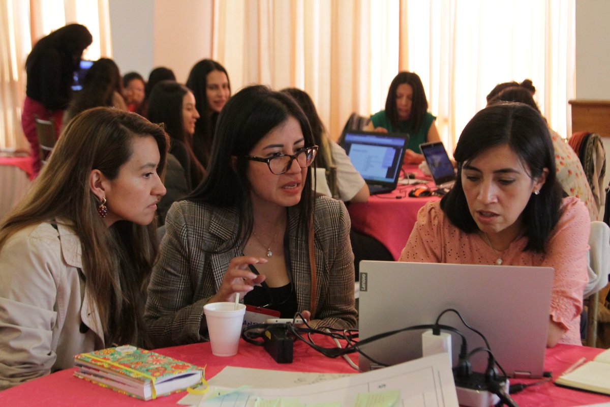 TSWWomenEcuador's tweet photo. 🌟 ¡Último día del @StartupWeekend #WomenEcuador de @Techstars impulsado por @WeXchange y @el_BID! 

Hoy nuestras emprendedoras presentarán sus proyectos finales
¡Estamos ansiosos por ver los resultados!💡👩‍💻
#TechstarsEC #WeXchange #MujeresSTEM #TSWWEcuador #TSWWomenEC  #BIDLab https://t.co/Ln0AnMjyFC