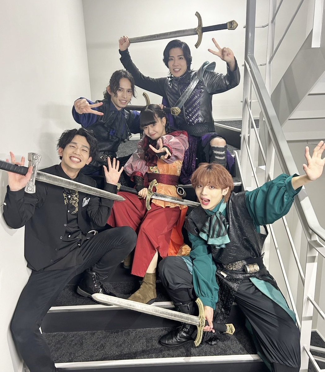 yuda_m_'s tweet photo. #SHAKES2024 名古屋公演千秋楽！
終幕いたしました！！！
ご来場いただき、本当に！！！！
ありがとうございました！！！！！🥳
めっっっっっっちゃたのしかったあ！！
アンコール公演出れないの悔しい！！
もう1回やりたい！！！！
でも、この先は座組の皆さんに
おまかせして、僕は名古屋から応援！ https://t.co/xXJdNlrt54