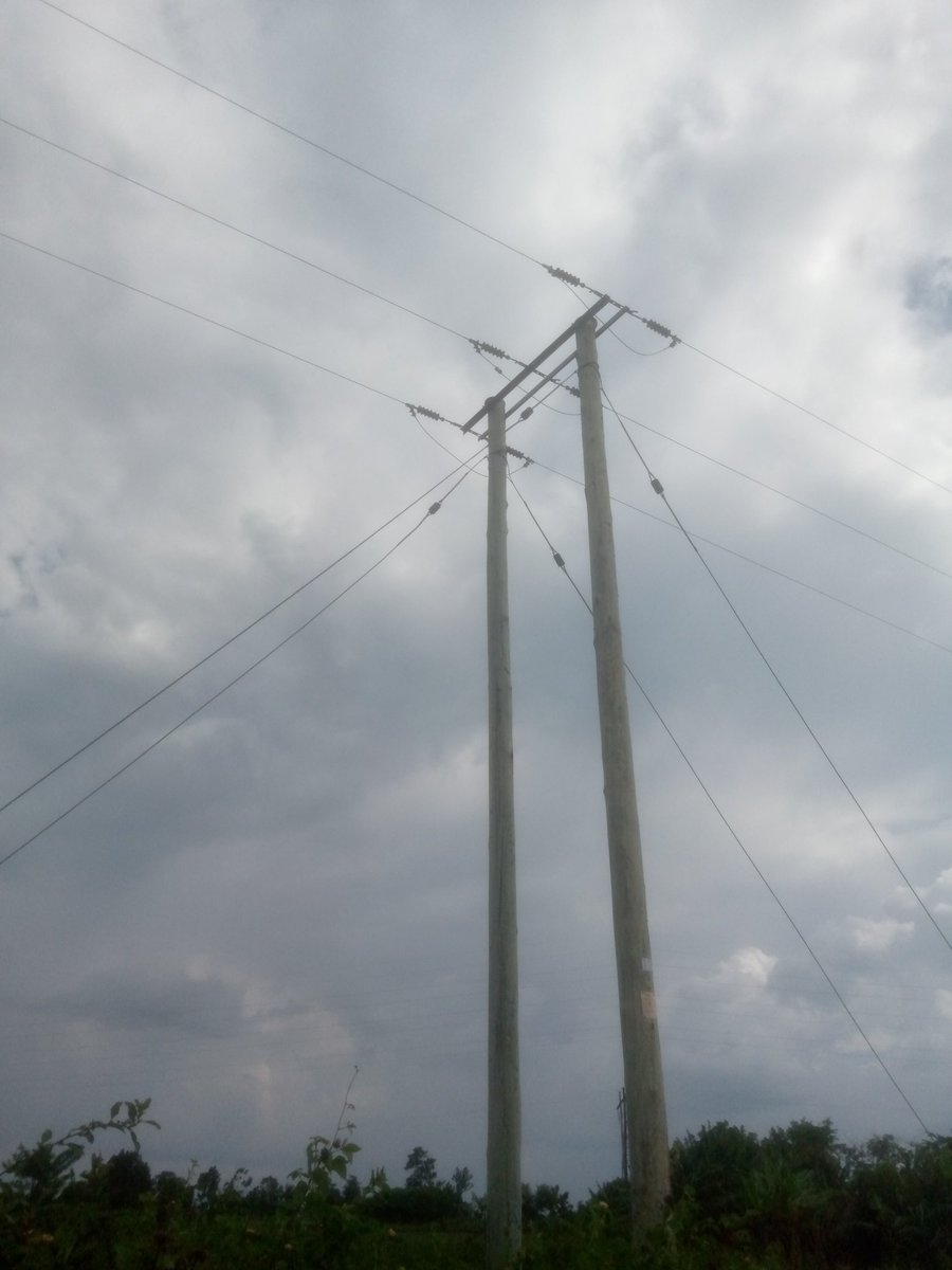 Ambrose647's tweet photo. @UmemeLtd our social contract is becoming useless no power but poles all over Bukedea District and some of your staff @UmemeAtService takes money from people check Kamago,Koreng and beyond #ruralelectrification @AnitahAmong @BeechamD @KagutaMuseveni @EnergyMinGhana @IctsKumi https://t.co/apVlFl7EGI