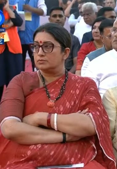 srinivasiyc's tweet photo. नई सरकार की पहली 'अग्निवीर'⁉️ https://t.co/mO9rrT0dcy