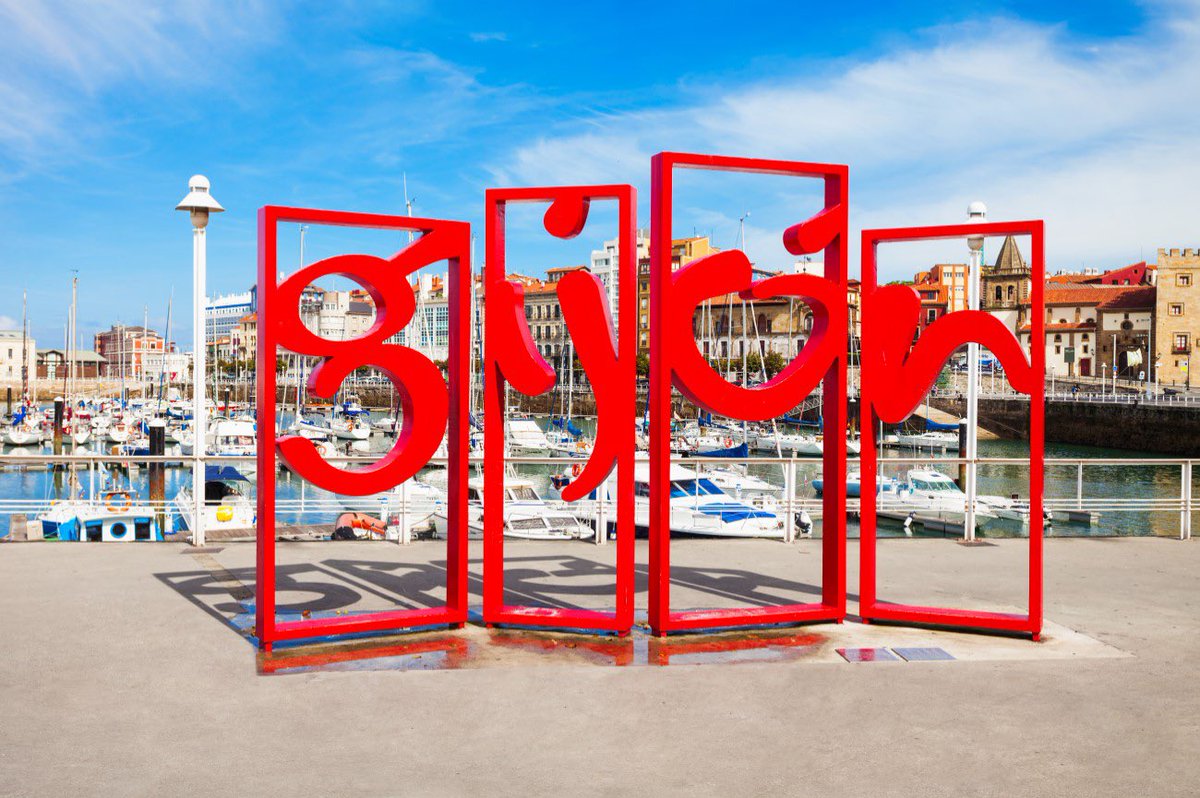 TheEuroGuys's tweet photo. 🇪🇸🏡 Sporting de Gijón

📍🌇 Gijón - parks, seafront walks, cultural attractions and lively eating, drinking and shopping scenes. It’s a surprisingly engaging city, and a party and beach hot spot too, with endless summer entertainment. 

🏟 El Molinón (👥29,371) https://t.co/kbgAGfDoKG