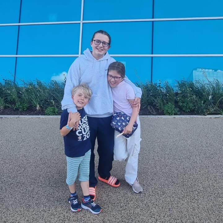 KitebrookSchool's tweet photo. Lettie swam at the IAPS National Swimming Finals in London, a National Prep Schools competition. She swam 50m freestyle and came 13th, with a time of 13.07s which is an amazing achievement, especially as she was in Sauveterre for the 6 weeks before the competition. #proud https://t.co/mg9PEMQOdA