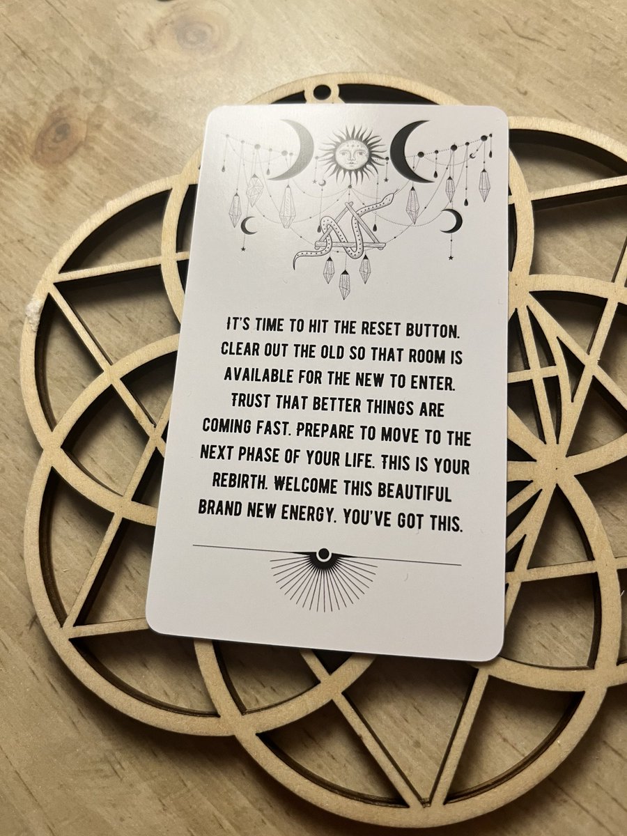 jennifer301031's tweet photo. Spirit messages oracle
#oracle #oraclecard #spiritmessage #oraclecard #oraclemessage #message https://t.co/WlcRAZCNPx