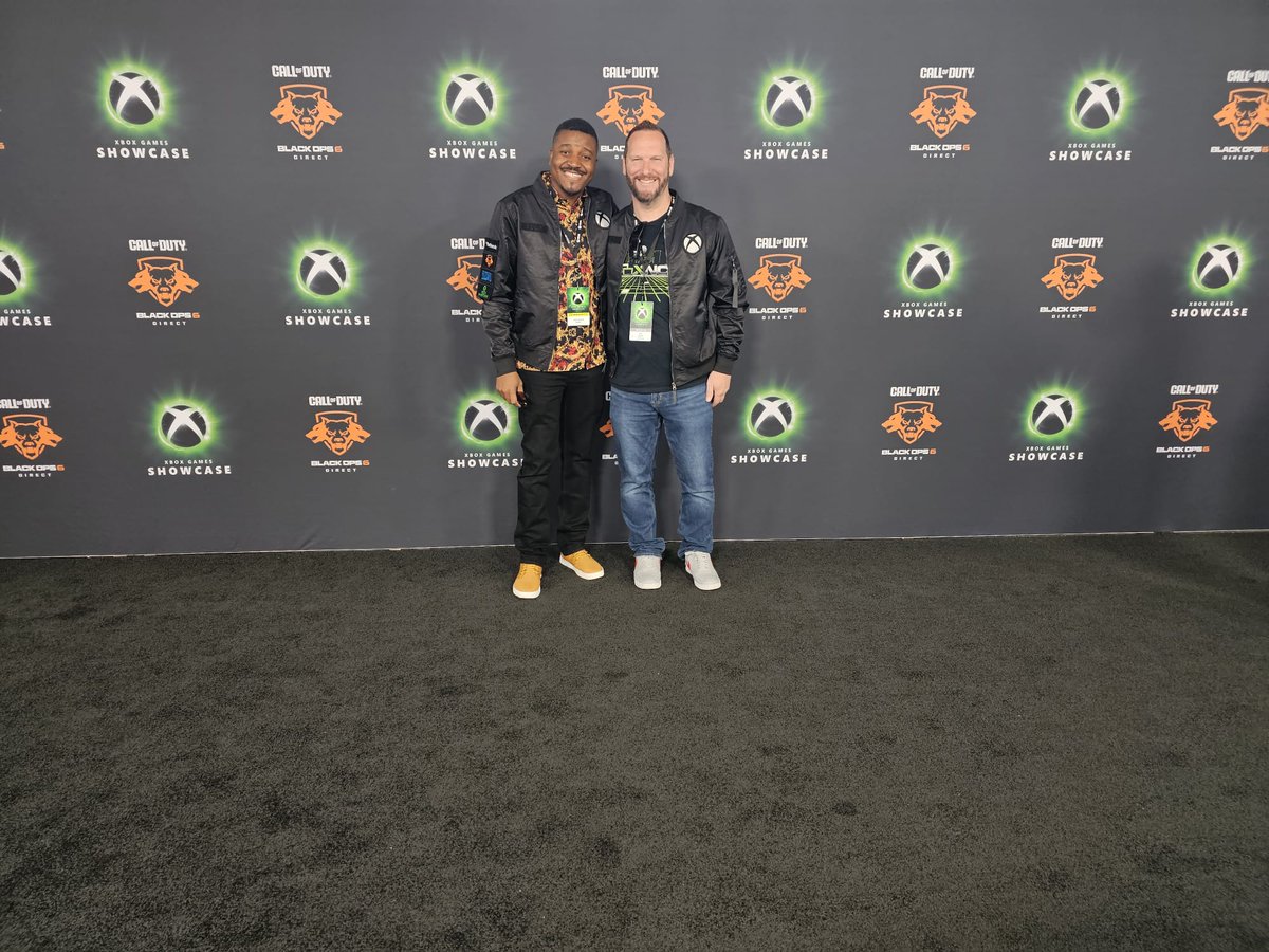 HaitianGeek_'s tweet photo. @Colteastwood It was meeting you both @Colteastwood and @aarongreenberg at the #XboxGamesShowcase this morning!!! #XboxShowcase #XboxE3 https://t.co/DvS3vKFtbx