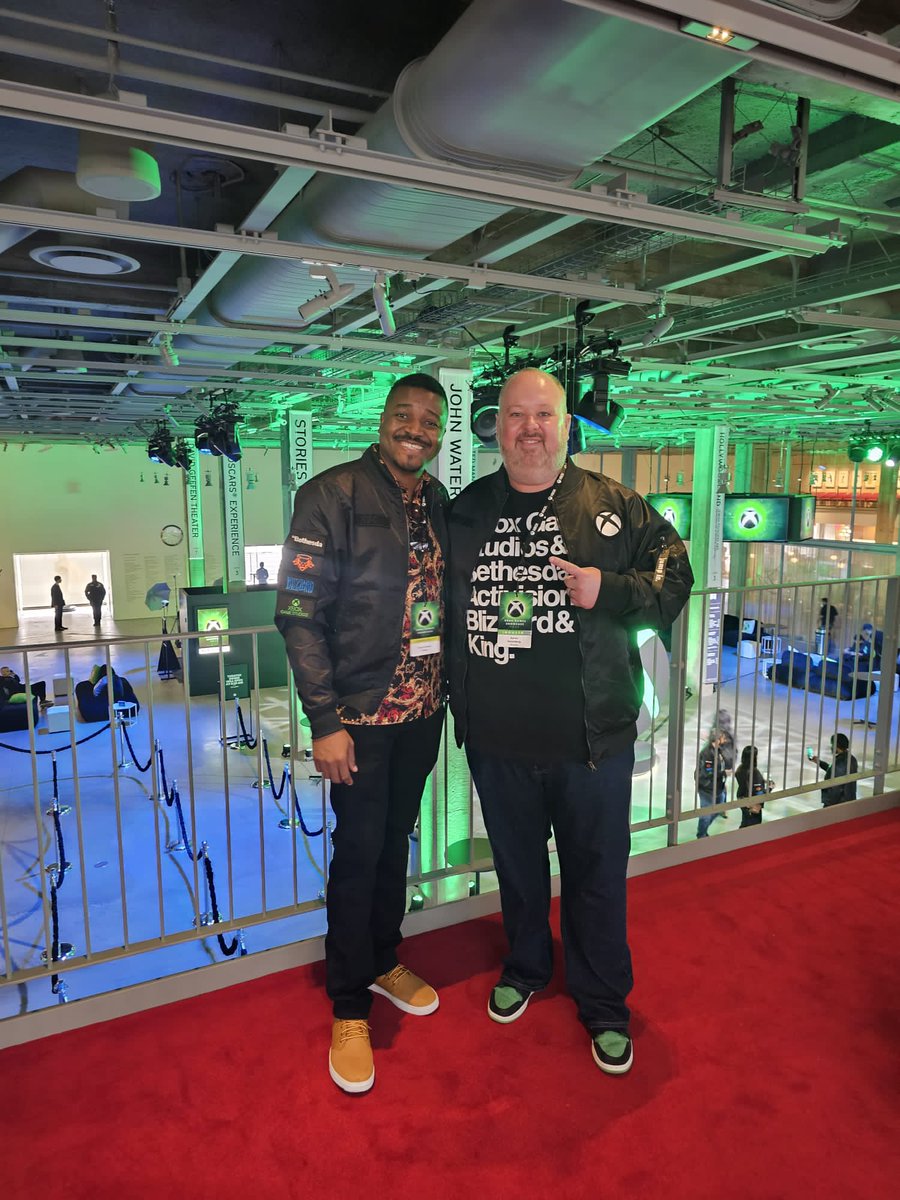 HaitianGeek_'s tweet photo. @Colteastwood It was meeting you both @Colteastwood and @aarongreenberg at the #XboxGamesShowcase this morning!!! #XboxShowcase #XboxE3 https://t.co/DvS3vKFtbx